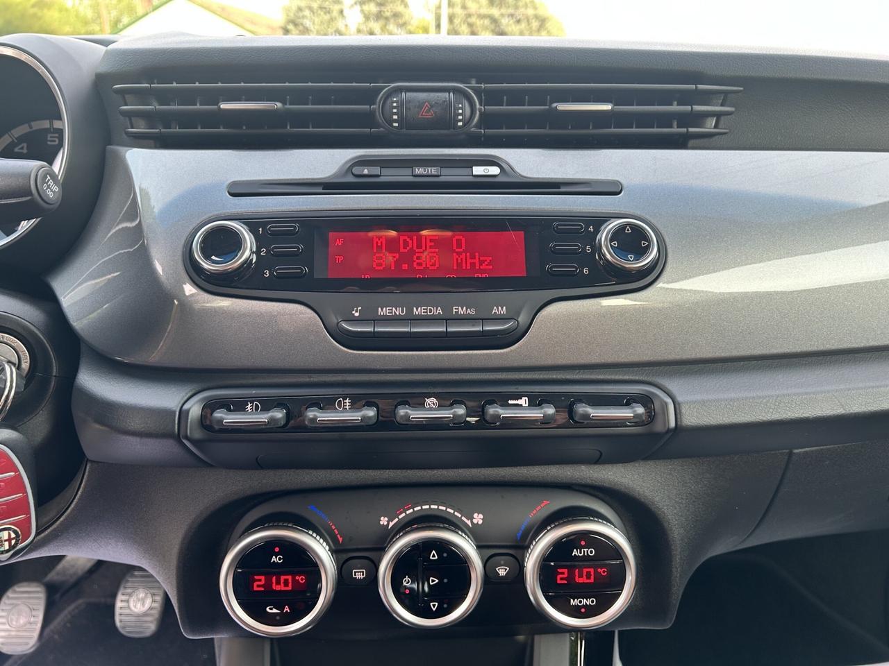 GIULIETTA 1.4T-JET 120CV UNICO PELLE NEOPATENTATI