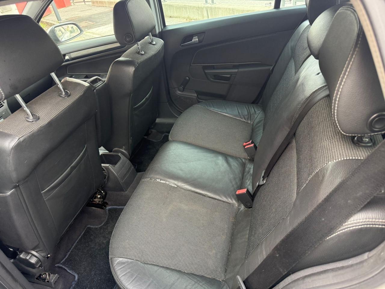 Opel Astra 1.6 16V Twinport Station Wagon Cosmo