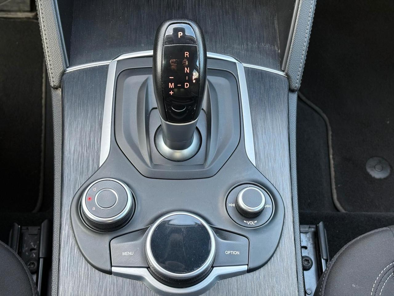 Alfa Romeo Stelvio 2.2 Turbodiesel 190 CV AT8 Q4 B-Tech