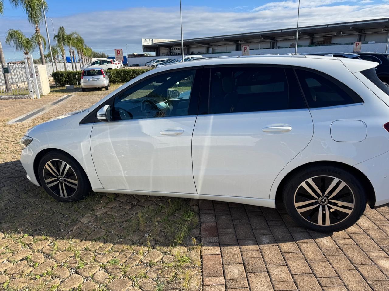 Mercedes-benz B 180 B 180 d Automatic Executive