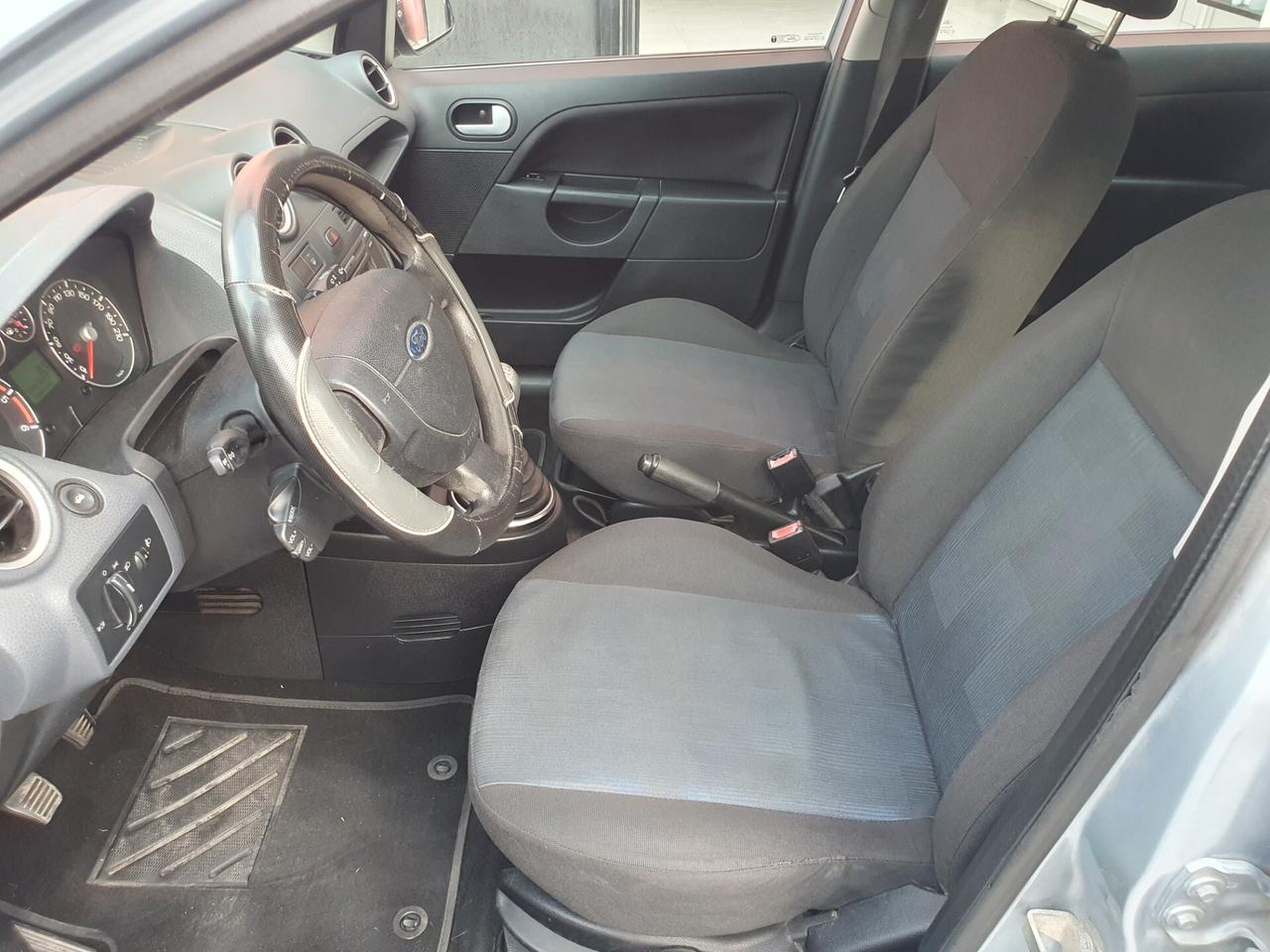 Ford Fiesta 1.4 TDCi 5p. Neopatentati 2006