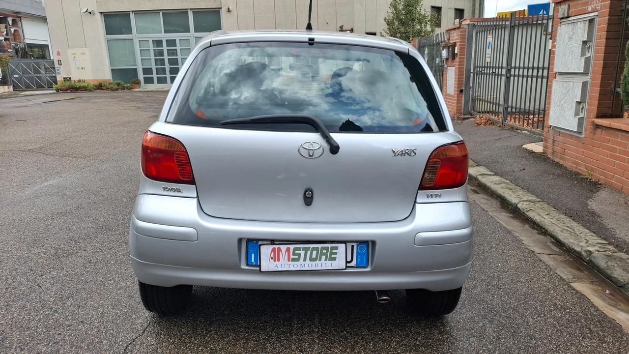 Toyota Yaris 1.0i 16V cat 3 porte Sol