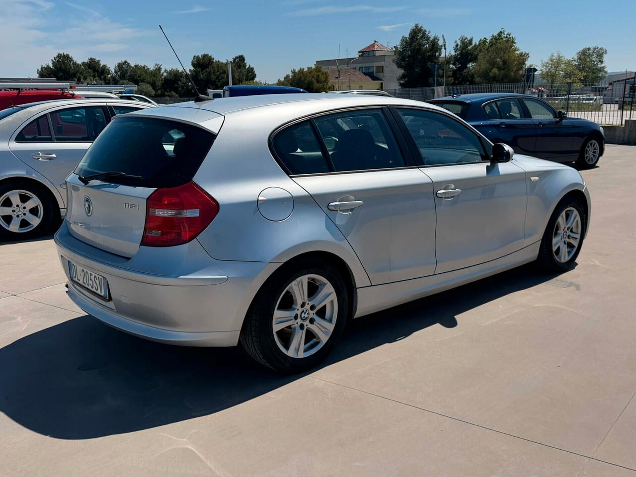 Bmw 116 116i cat 5 porte Futura/NEOPATENTATI