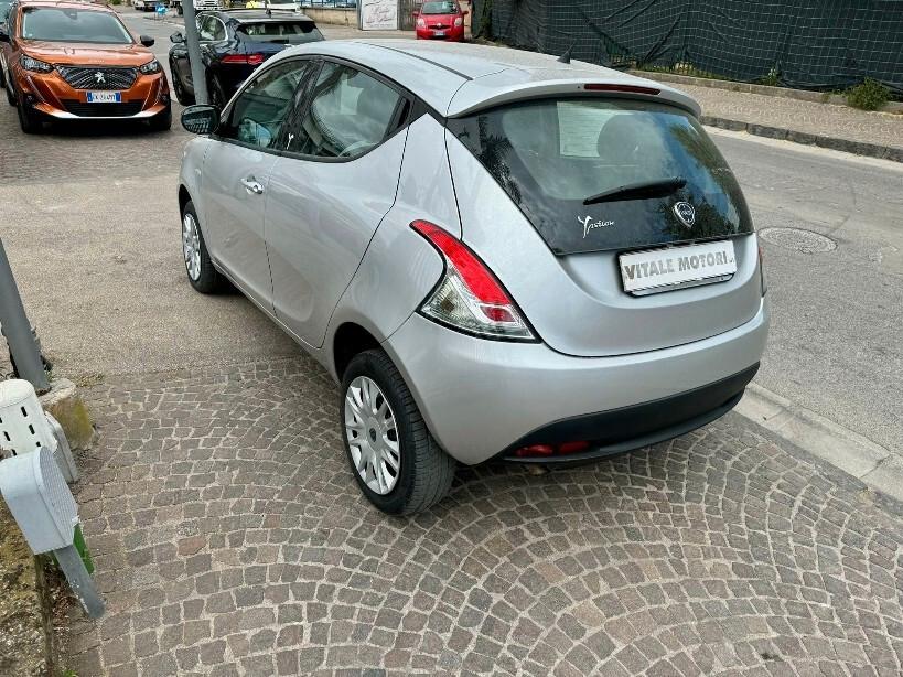 Lancia Ypsilon 0.9 TwinAir 85 CV Ecochic Gold