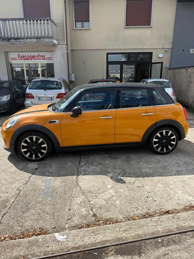 MINI Cooper 1.5 5 porte