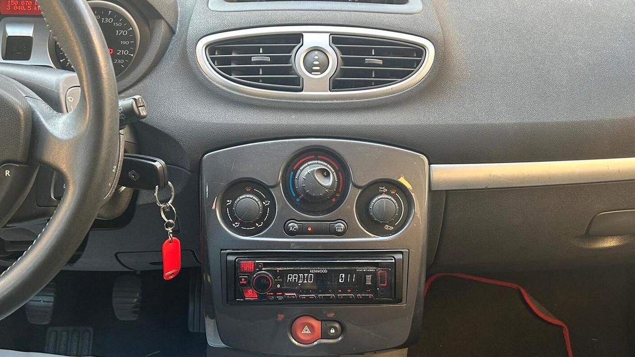 Renault Clio 1.2 16V 5 porte Dynamique