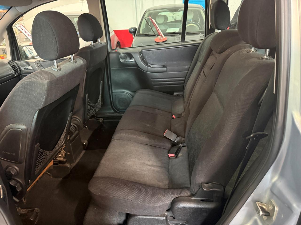 Opel Zafira 2.2 - 7 posti