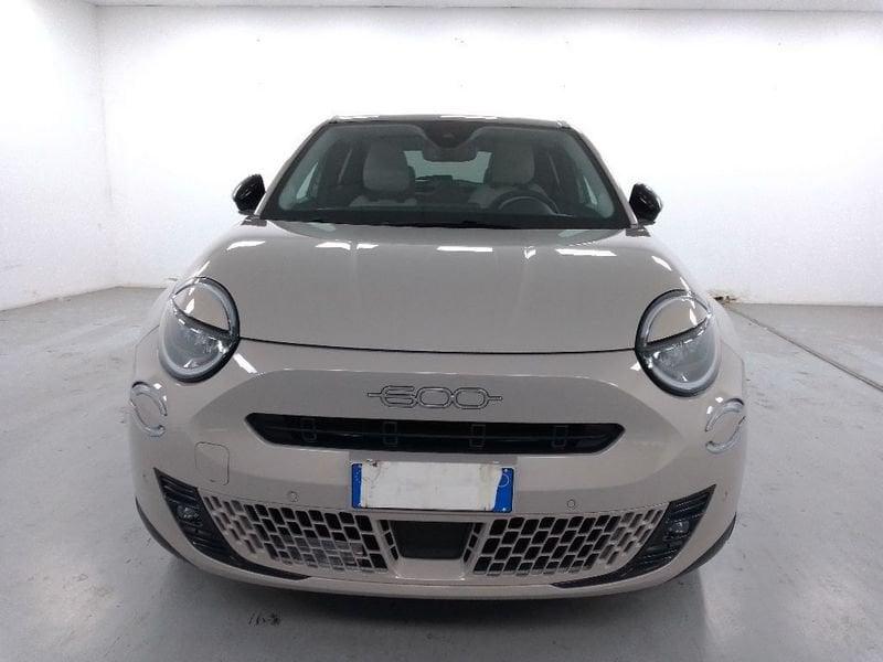 FIAT 600 1.2 hybrid La Prima 110cv auto