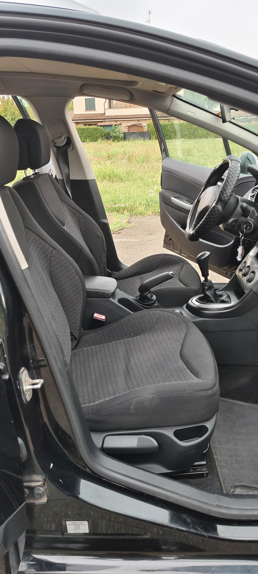 Peugeot 308 1.6 HDi 90CV SW Ciel Premium