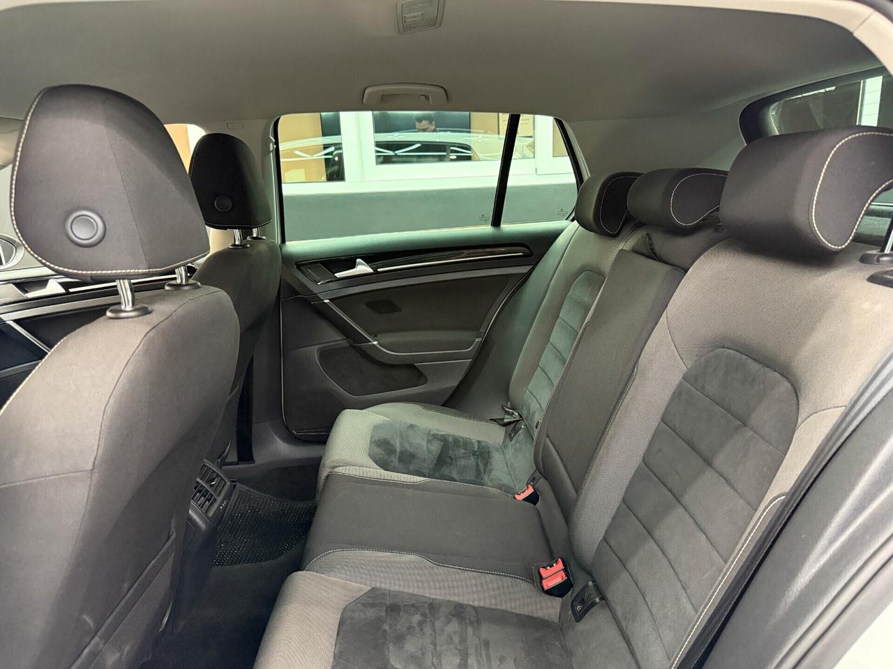 Volkswagen Golf 2.0 TDI 150CV Highline DSG