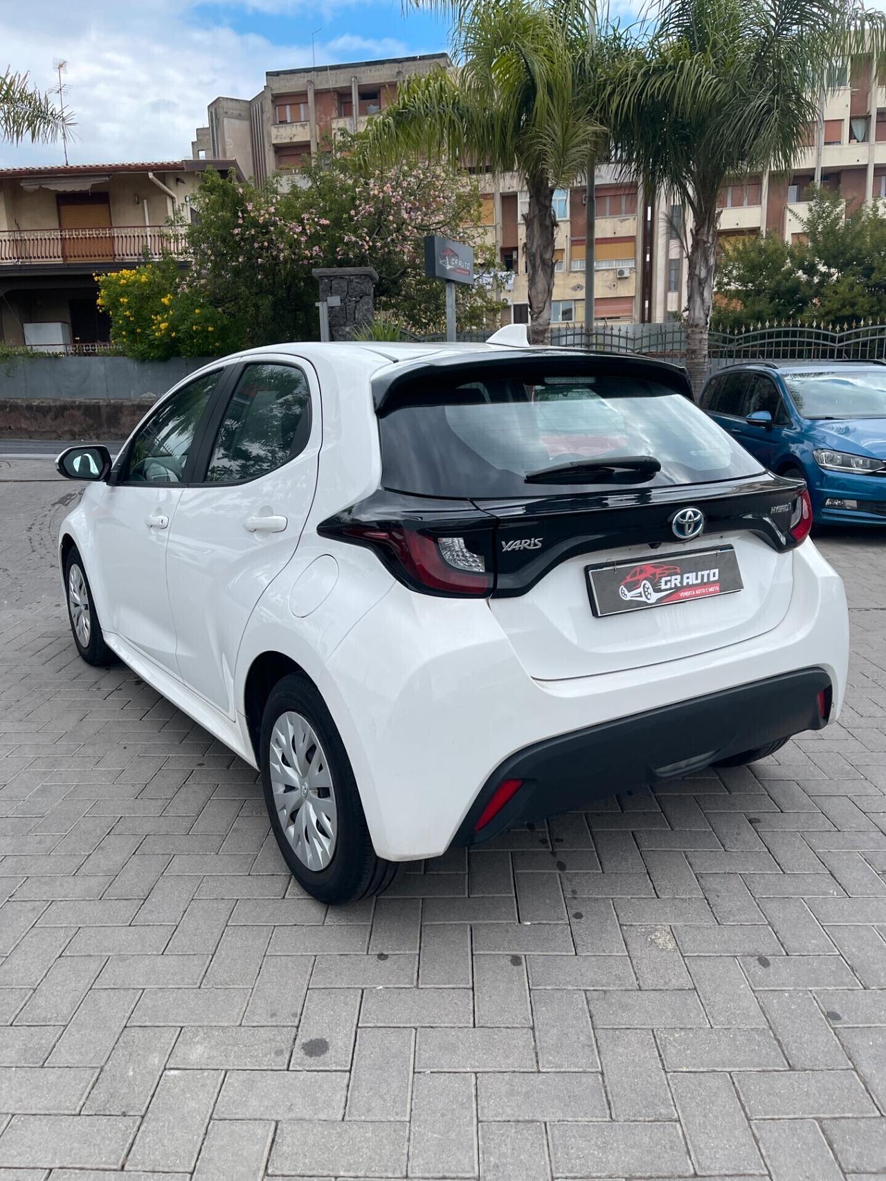 Toyota Yaris 1.5 Hybrid 5 porte Automatica