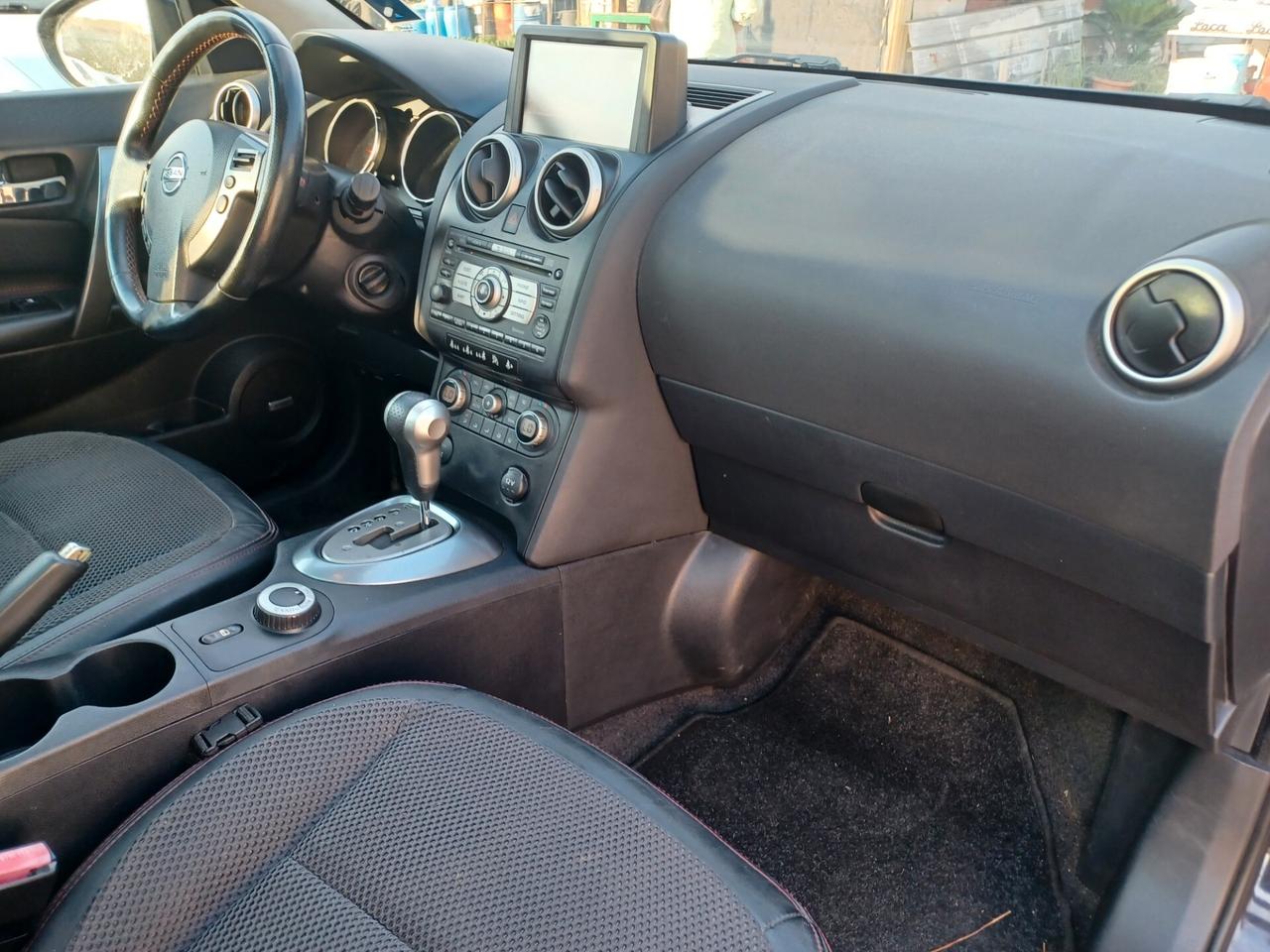 Nissan Qashqai 2.0 dCi n-tec AUTOMATICA 4X4