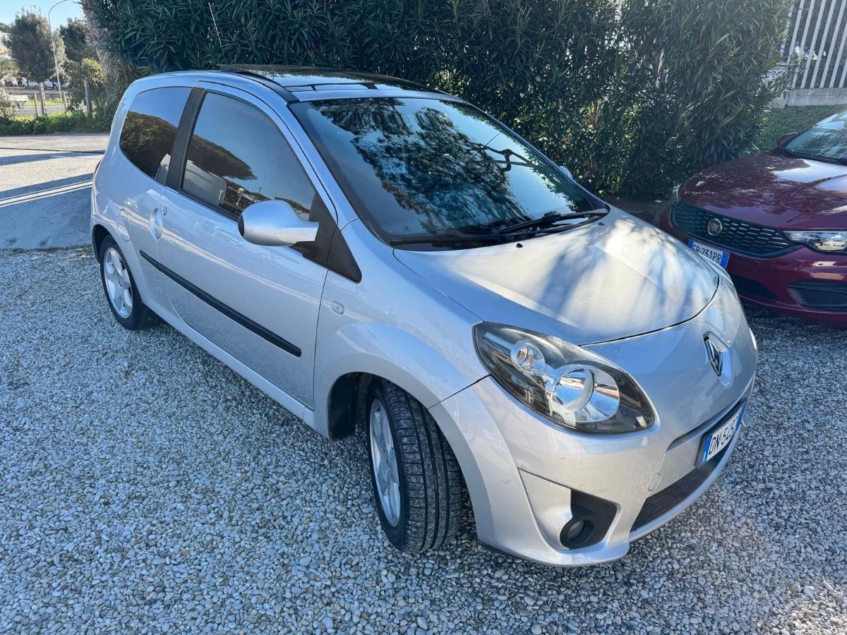 RENAULT - Twingo - 1.2 16V Quickshift Privilège