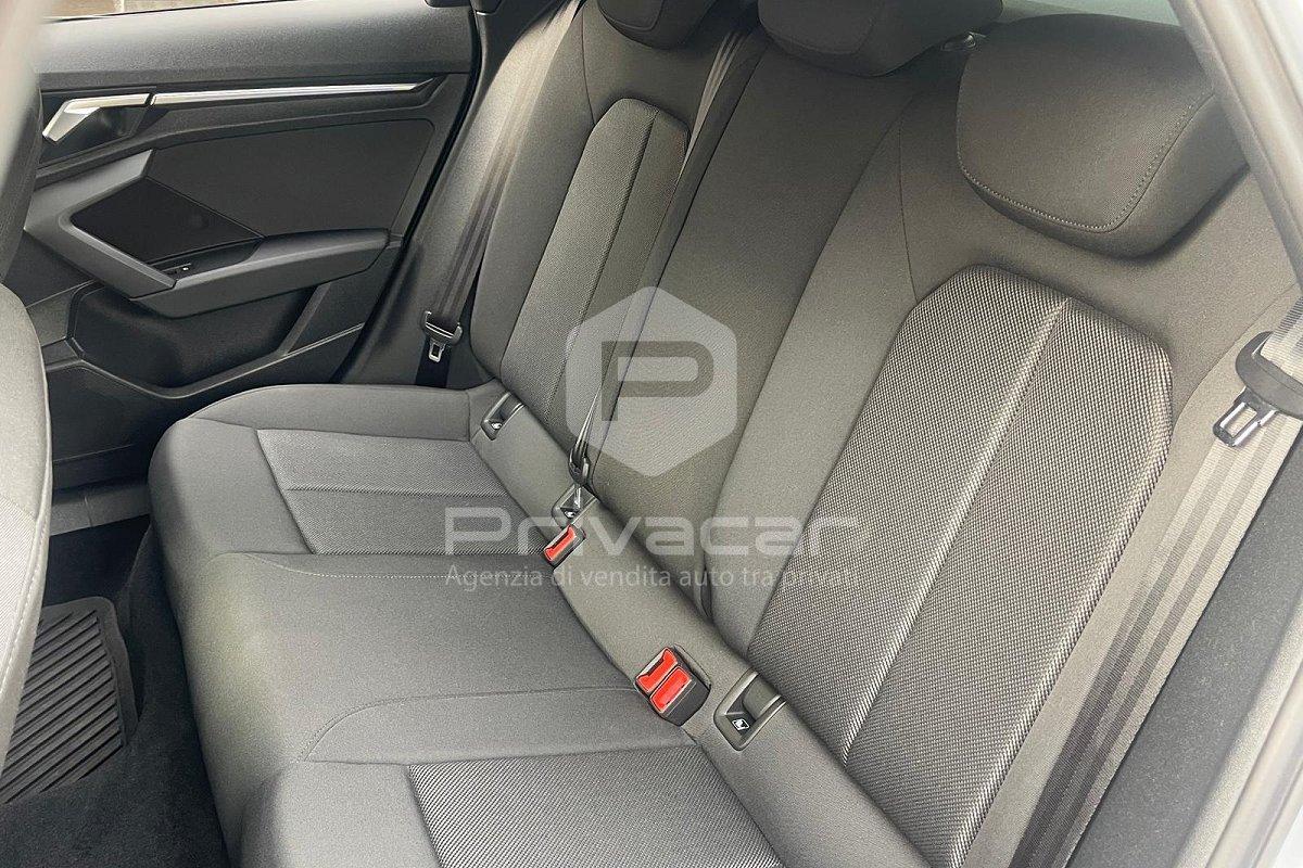 AUDI A3 SPB 30 g-tron S tronic Business Advanced
