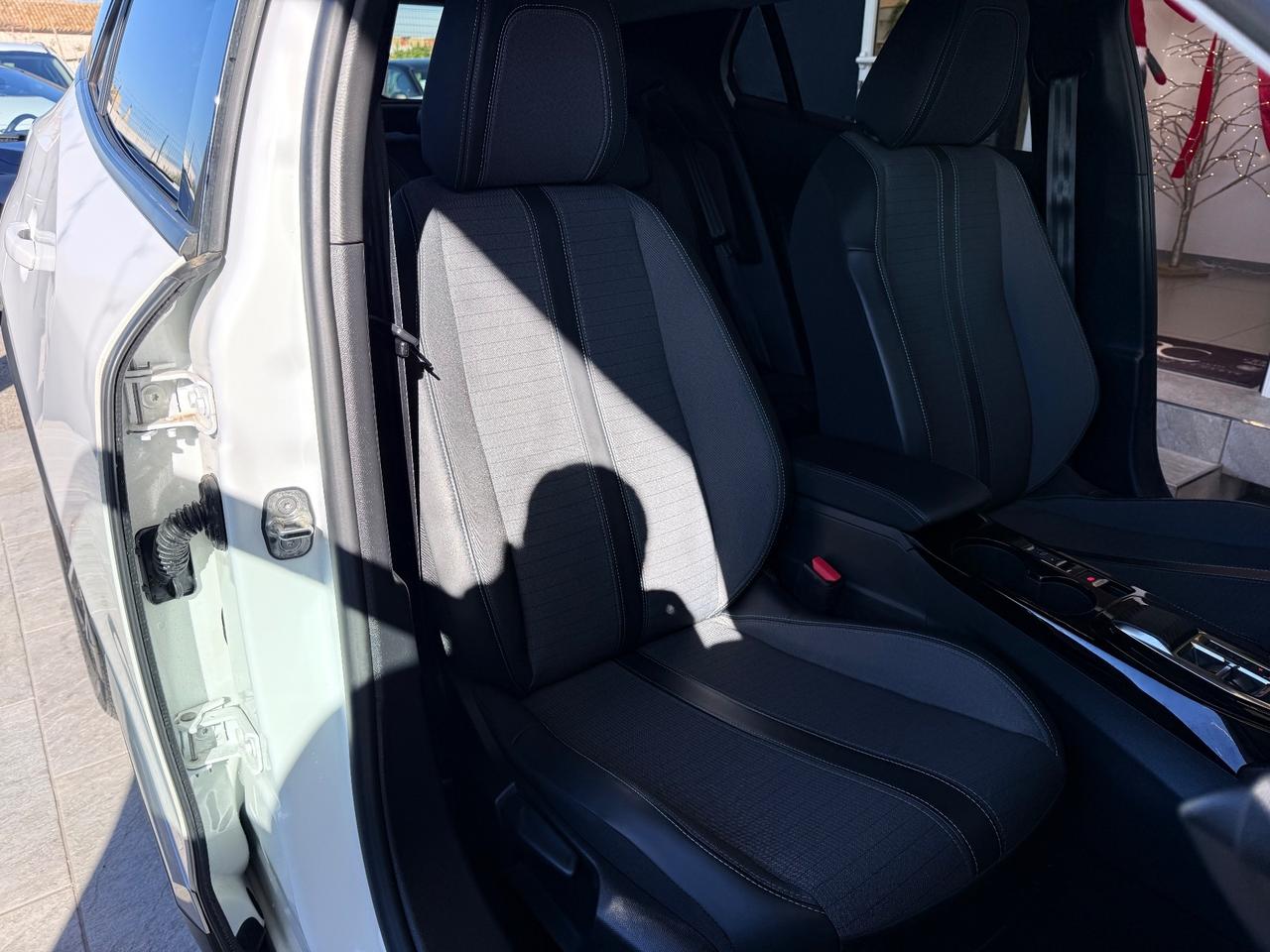 Peugeot 2008 BlueHDi 130 S&S EAT8 Allure Pack