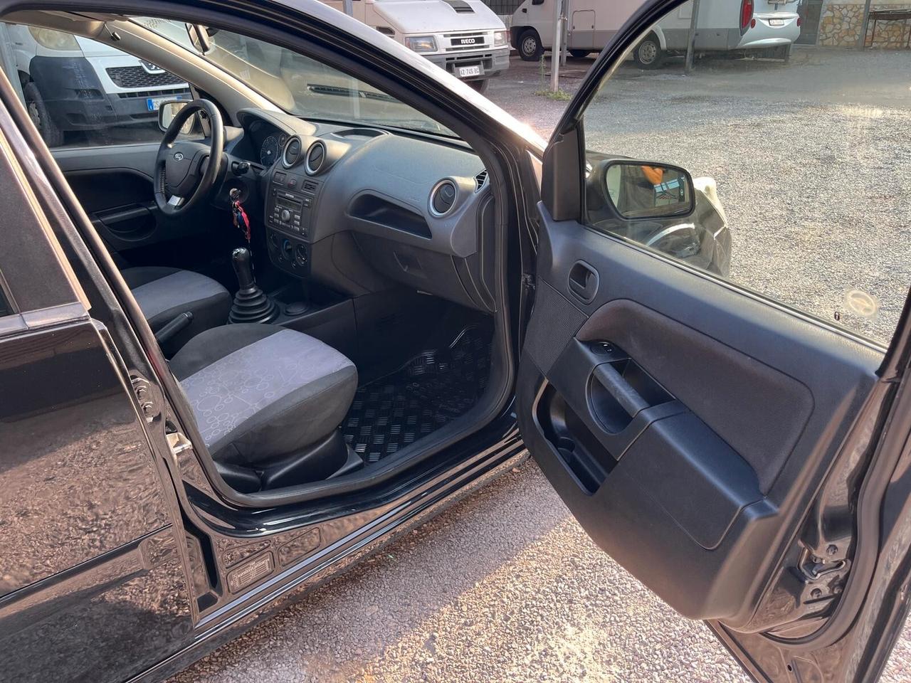 Ford Fiesta 1.4 TDCi 70CV 12 MESI DI GARANZIA