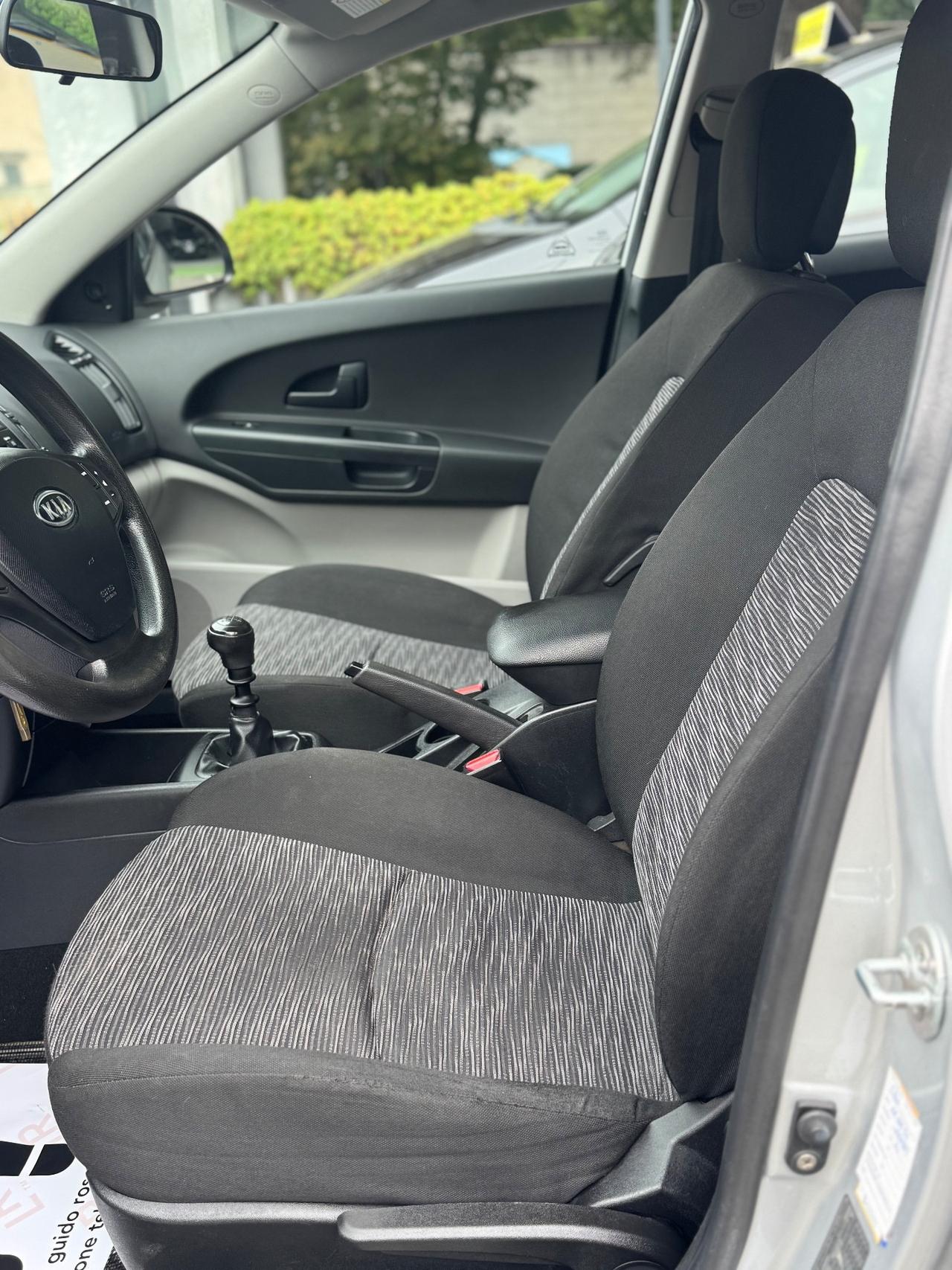 Kia Ceed cee'd 1.4 109CV 5p. LX Bi-Fuel