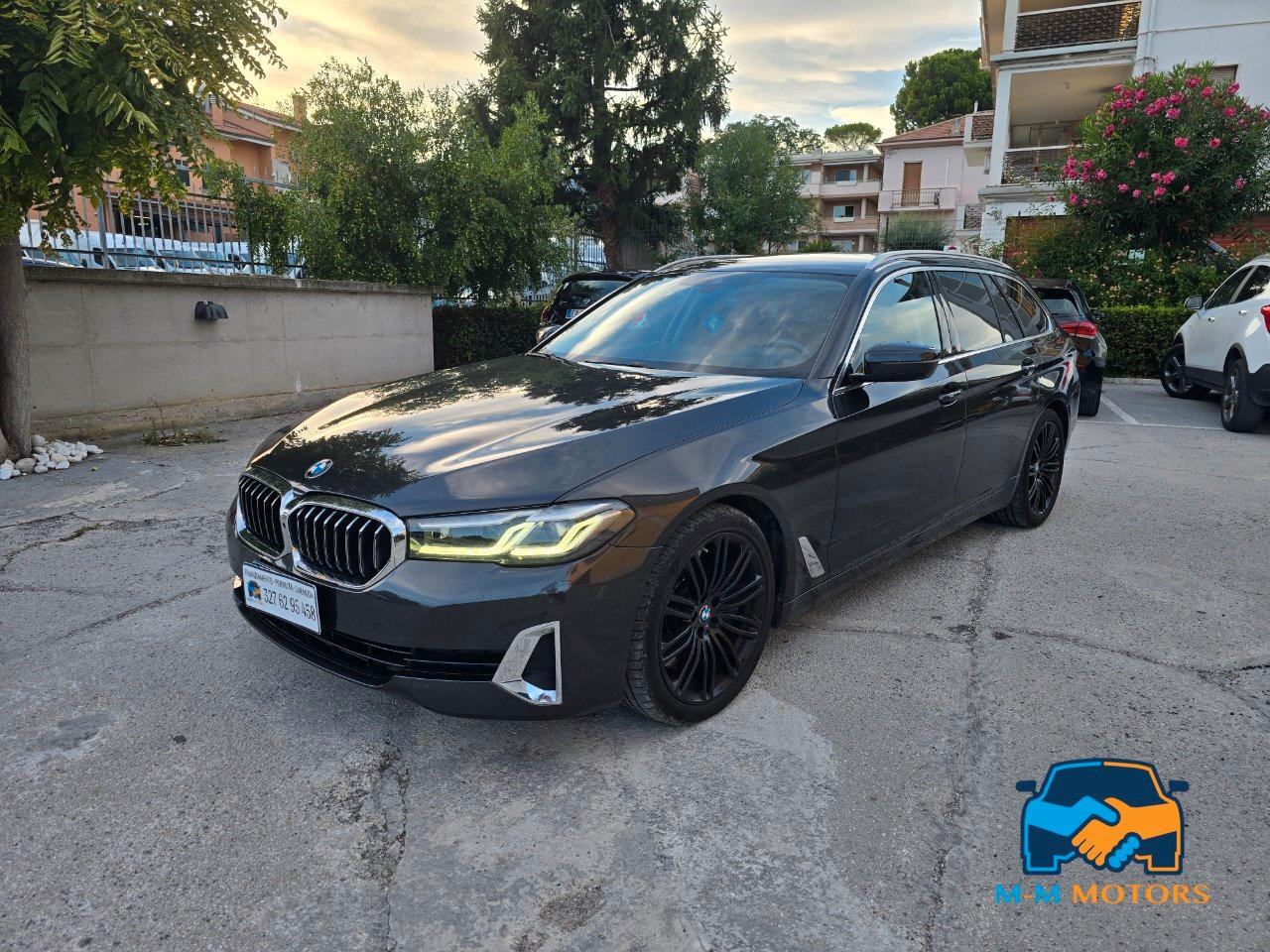 BMW 530 d Touring mhev 48V xdrive Luxury auto
