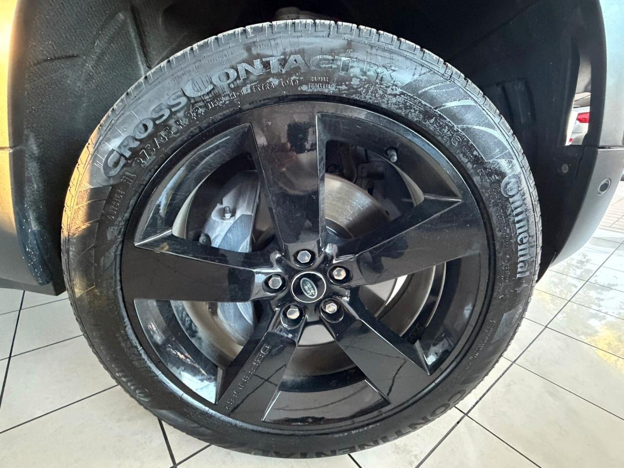 Land Rover Defender 90 3.0d i6 mhev X-Dynamic SE awd 250cv