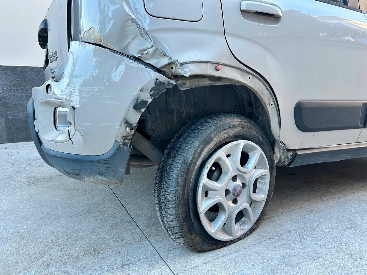 Fiat Panda 0.9 T.Air Metano - 2014 Incidentata