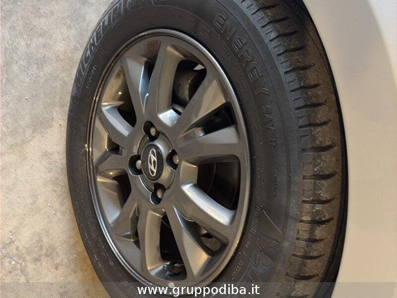 Hyundai i20 2015 Benzina 5p 1.2 Blackline 84cv