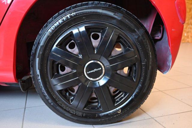 TOYOTA Aygo 1.0 12V VVT-i 5 porte ACTIVE COME NUOVA GARANZIA!!