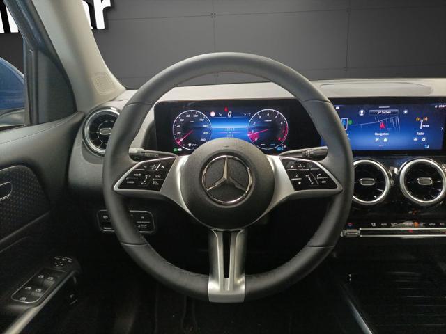 MERCEDES-BENZ GLB 200 Automatic Progressive Advanced