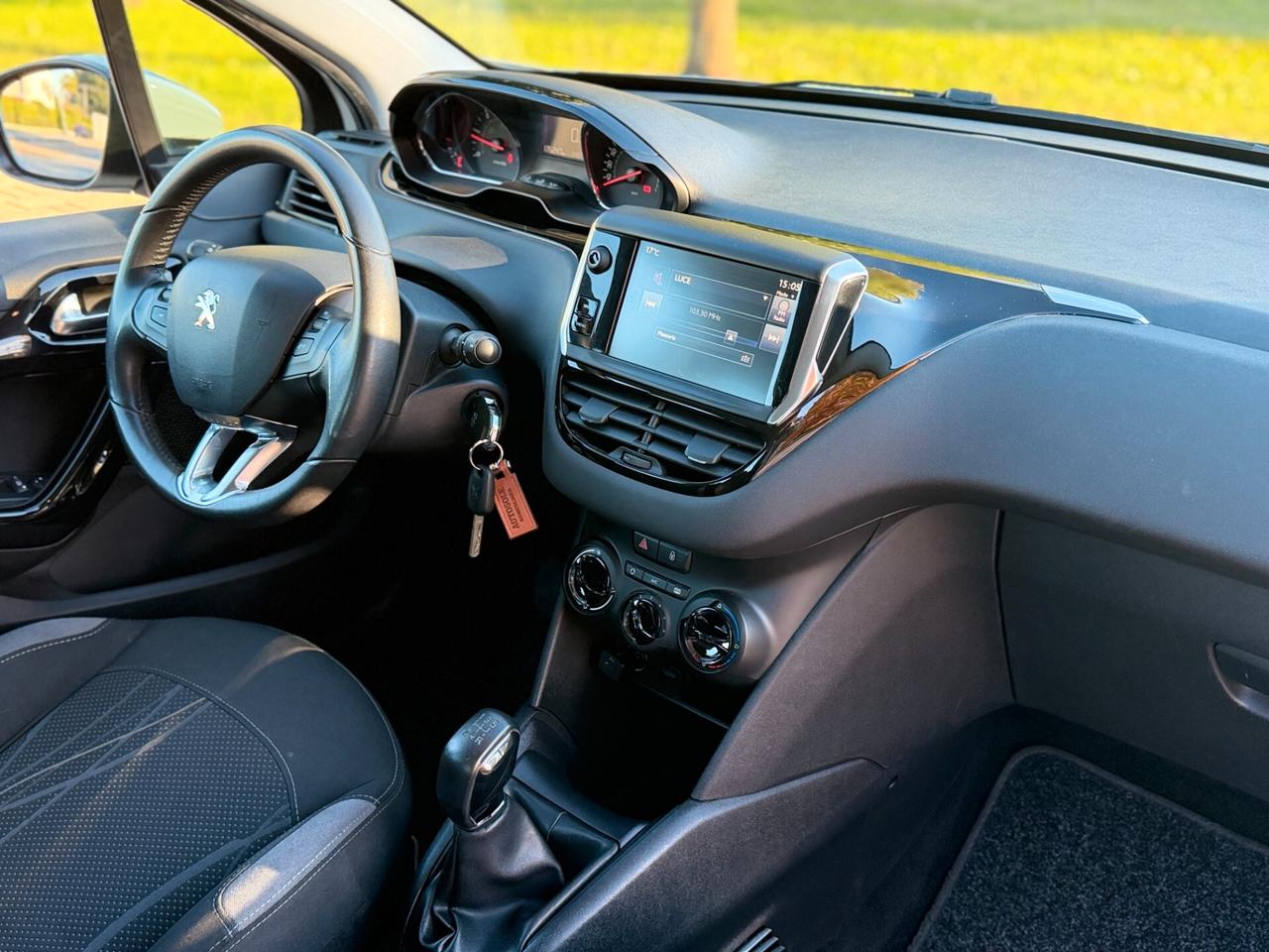 Peugeot 208 1.4 HDi 68 CV 5 porte Allure (NEOPATENTATI)