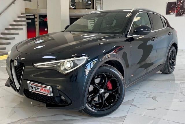 Alfa Romeo Stelvio 2.2 Turbodiesel 180 CV AT8 RWD Super