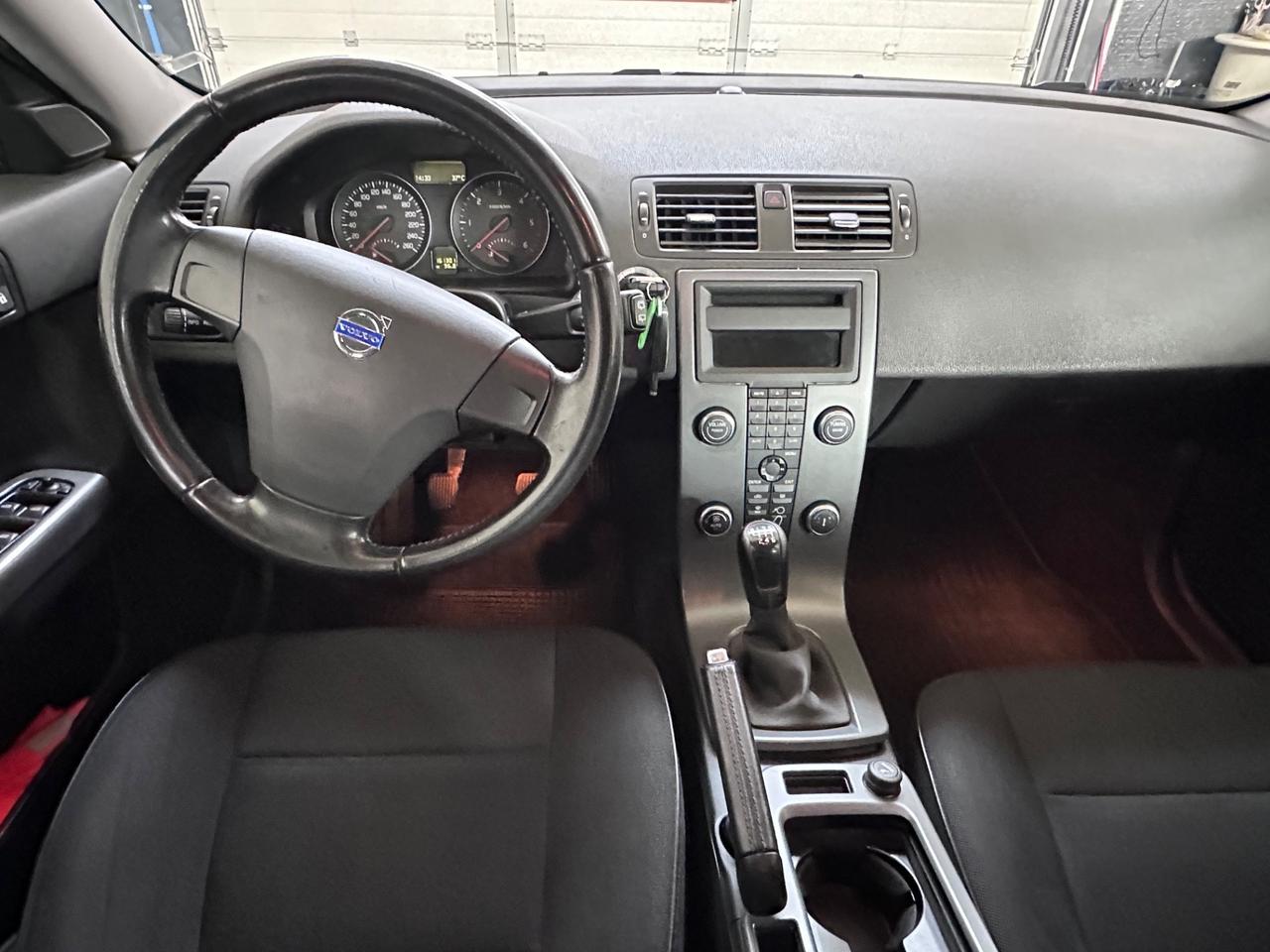 Volvo V50 D2 POLAR PLUS