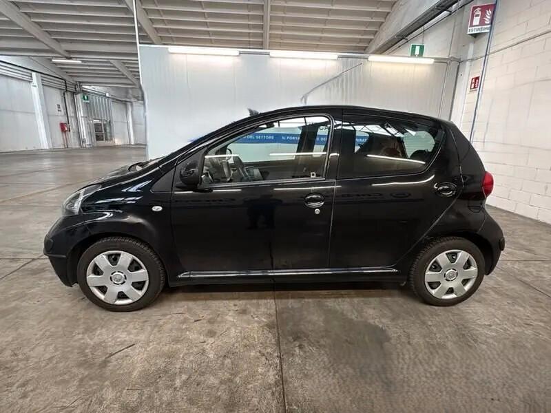 Toyota Aygo 1.0 12V VVT-i 5 porte Sol