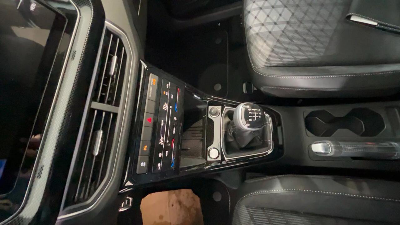 Volkswagen T-Cross 1.0 TSI 115 CV R-Line Plus