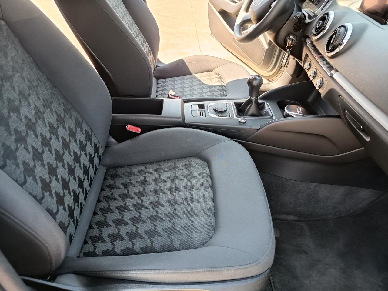 Audi A3 SPB 1.6 TDI Ambiente