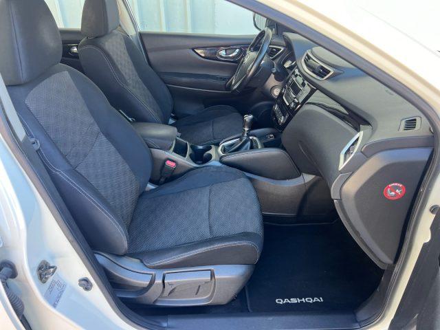 NISSAN Qashqai 1.5 dCi Tekna AUTO PER NEOPATENTATI