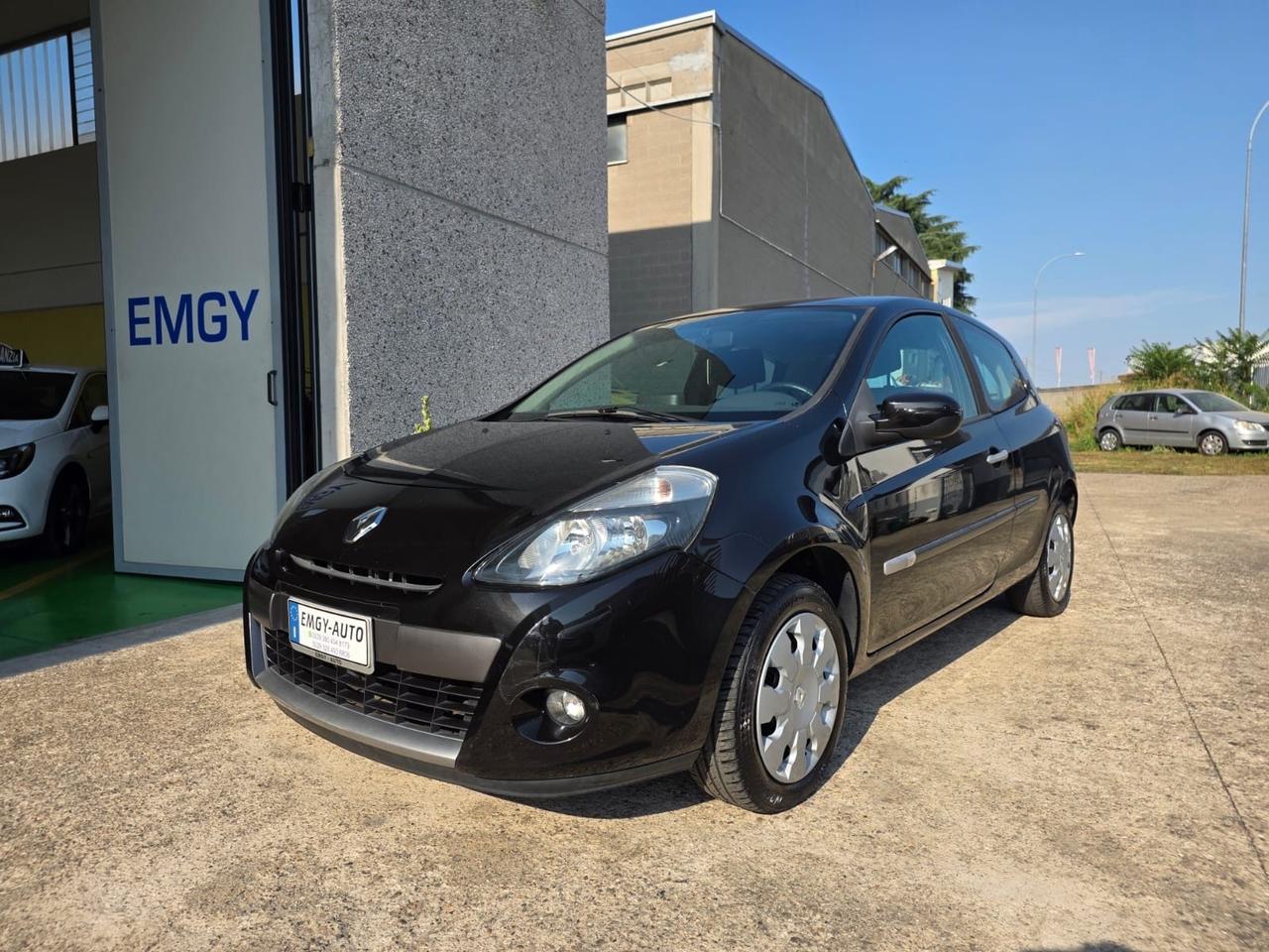 Renault Clio 1.2 16V 3 p. Luxe Neopatentati