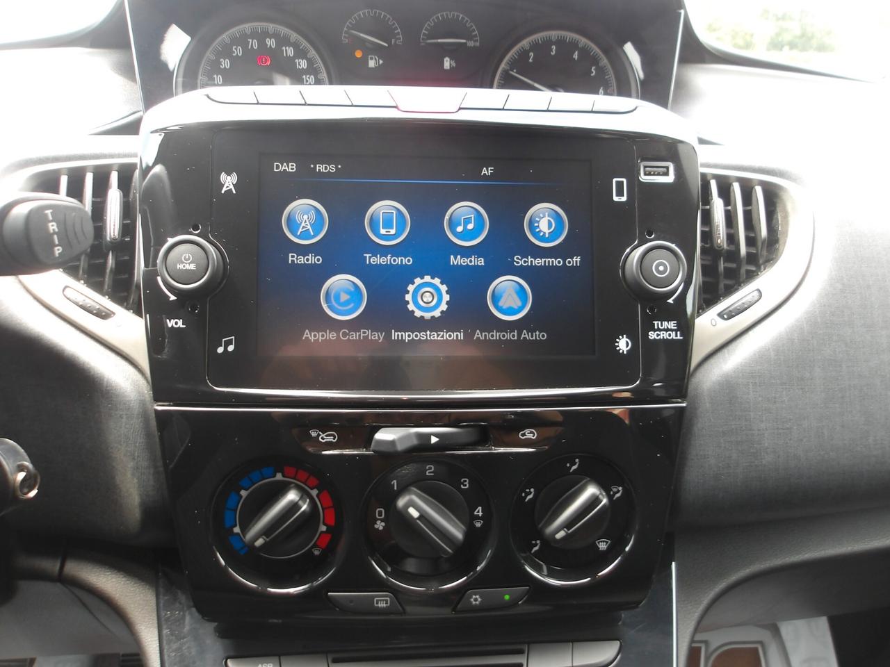 LANCIA YPSILON 1.0 HYBRID-KM 61.000