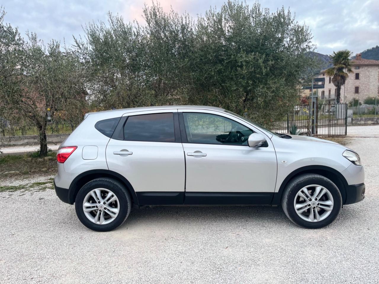 Nissan Qashqai 1.5 dCi PERFETTA SI NEOPATENTATI