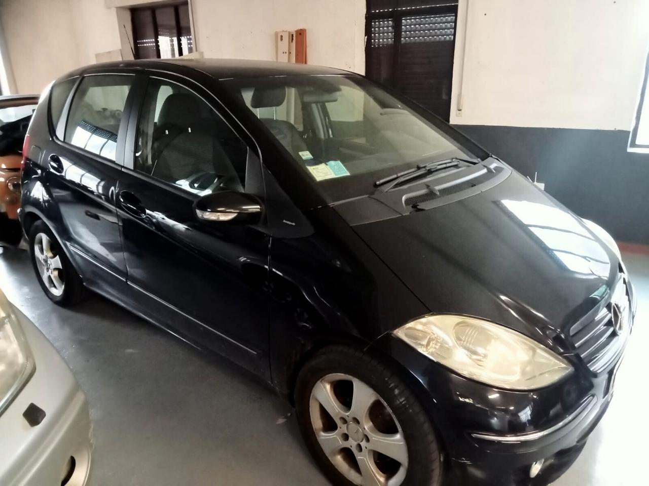 classe a 200 in vendita per esportazione