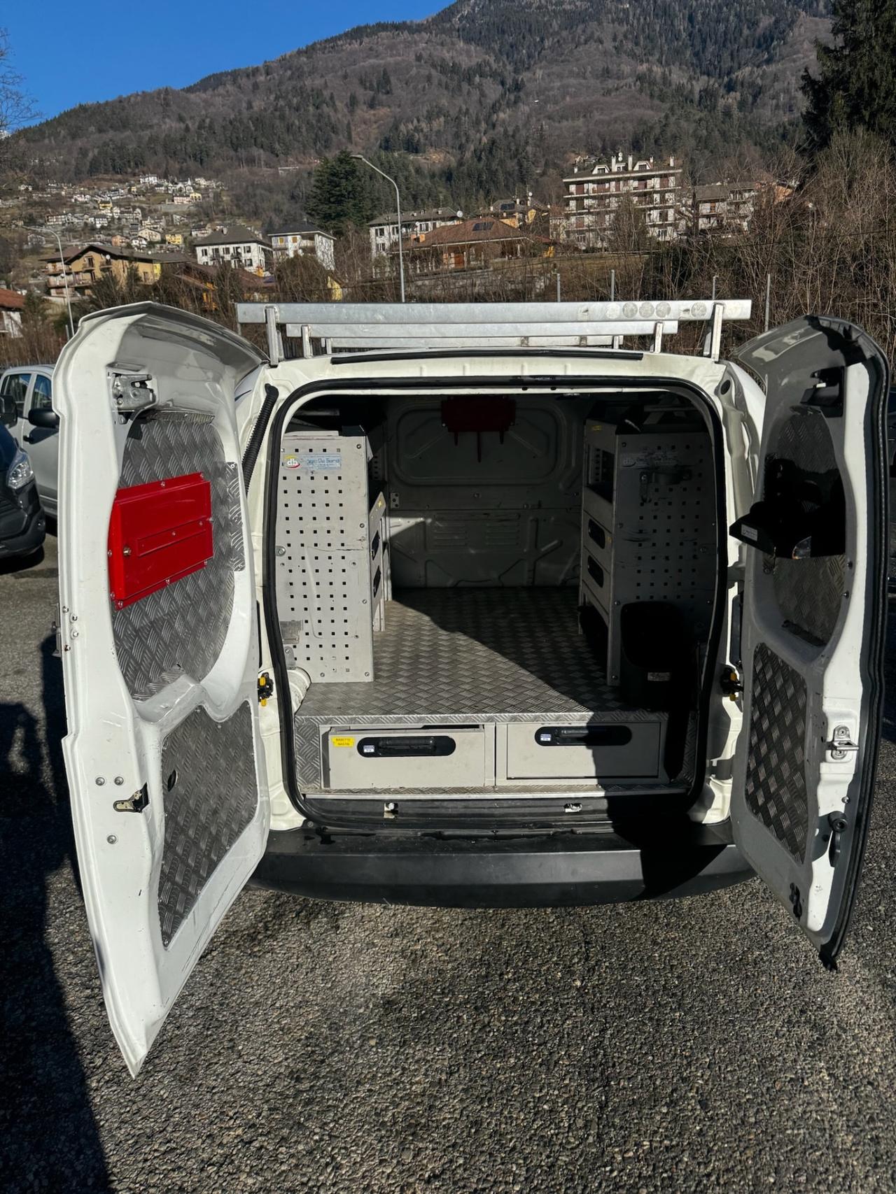 Fiat Fiorino Adventure