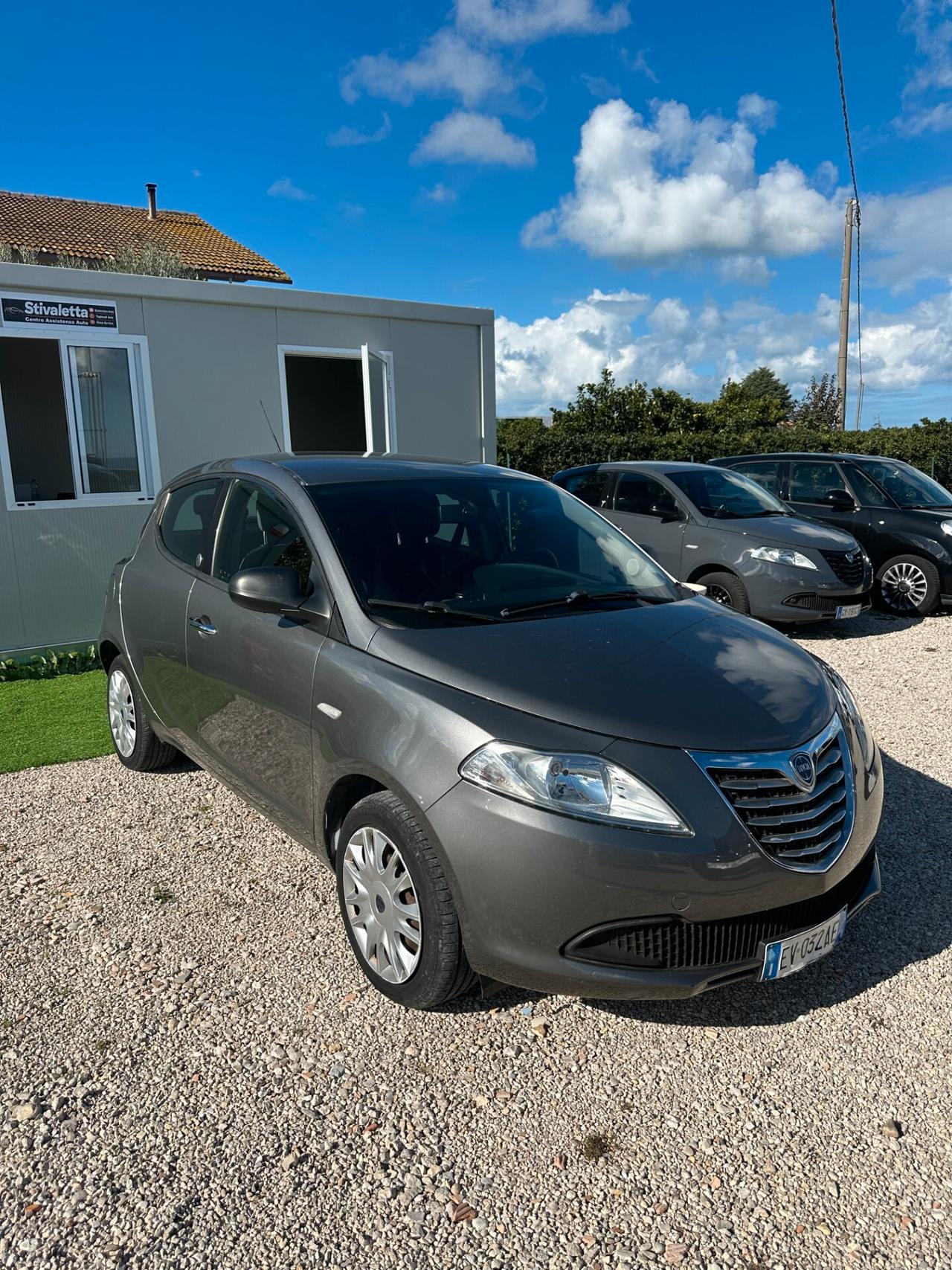 Lancia Ypsilon 1.2 69 CV GPL