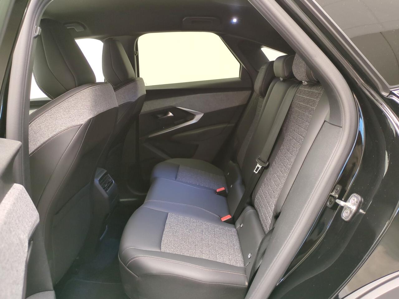 Peugeot 3008 Hybrid 136 e-DCS6 Allure