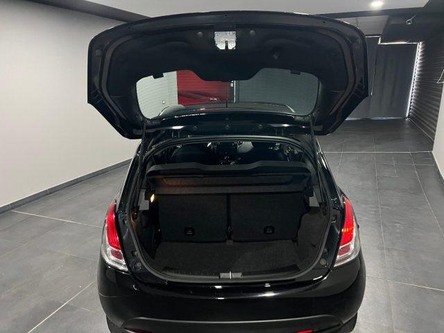 LANCIA Ypsilon 1.2 69 CV 5 porte Gold