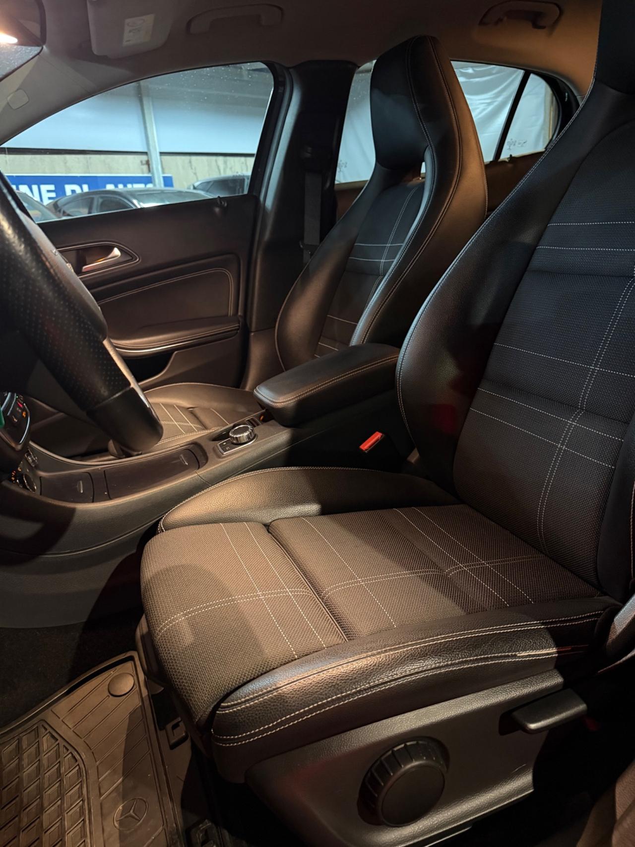 Mercedes-benz GLA 200 d Automatic Premium