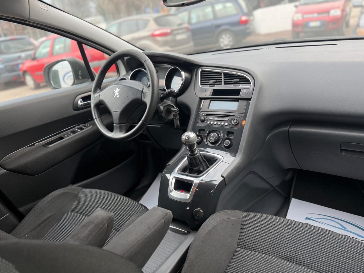 Peugeot 5008 2.0 HDi 150CV Business