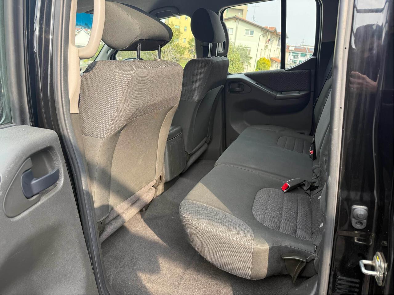 Nissan Navara 2.5 dCi 190CV Manuale