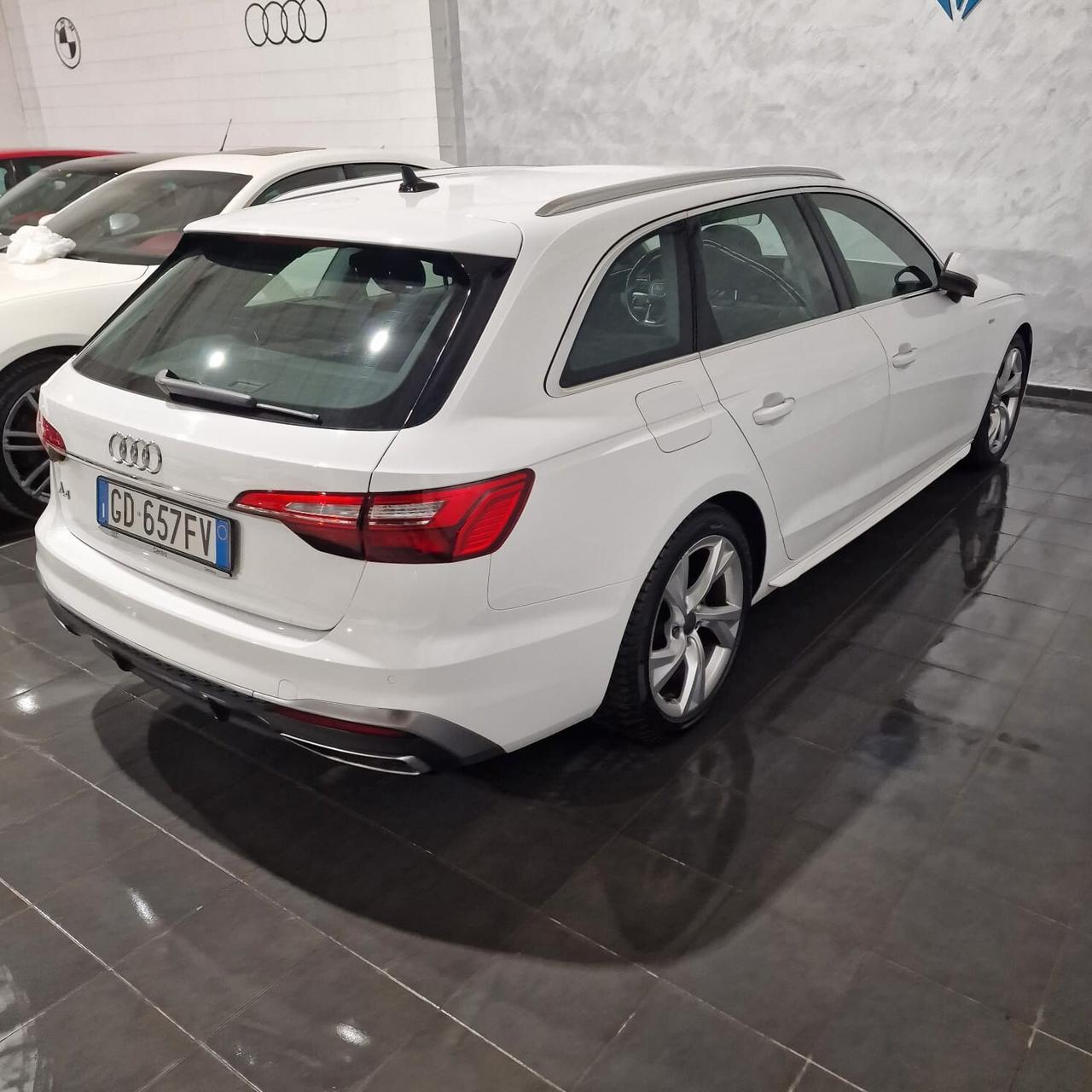 Audi A4 Avant 40 TDI S tronic S line edition