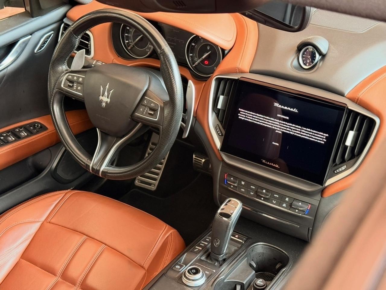 Maserati Ghibli L4 330 CV MHEV Granlusso