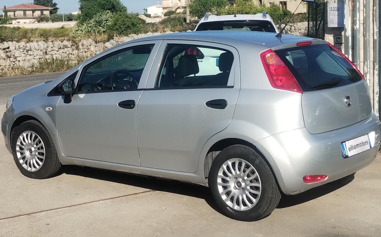Fiat Punto 1.3 MJT II S&S 95 CV 5 porte Street