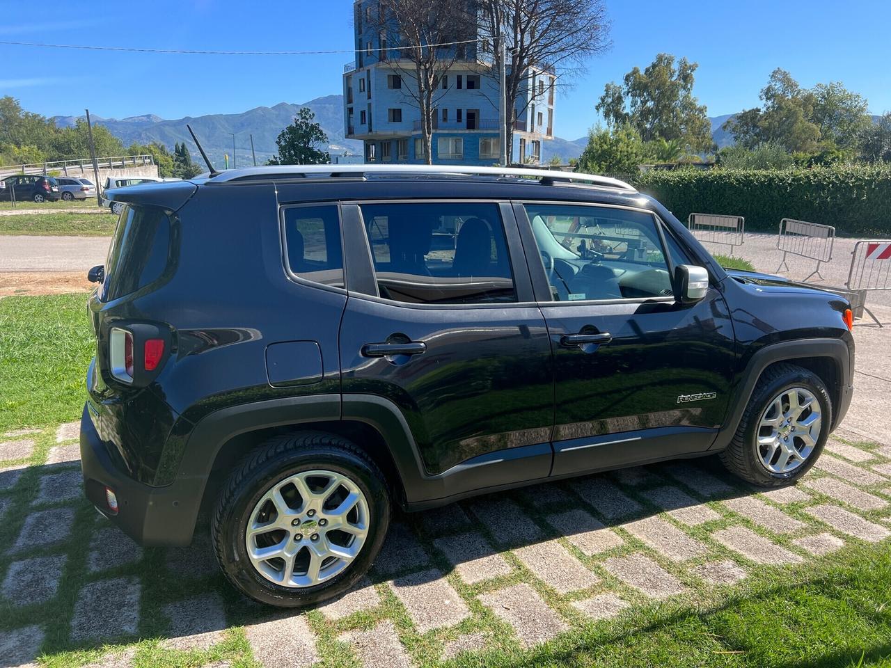 Jeep Renegade 1.6Mjt 120CV Limited-2017*NAVI*PELLE