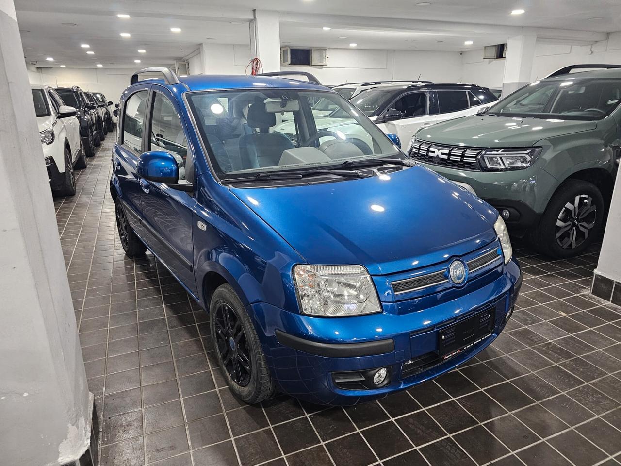 NUOVA FIAT PANDA EMOTION 1.2 BENZ 60CV DUALOGIC AUTOMATIC